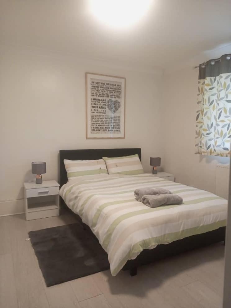 Heronsgate Gh009 Apartment Abbey Wood Bagian luar foto